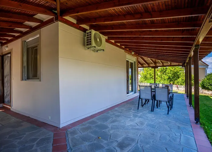 Elaia Villa
